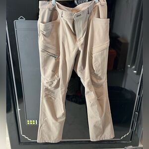 Kuiu Attack pant. 42T Khaki.
